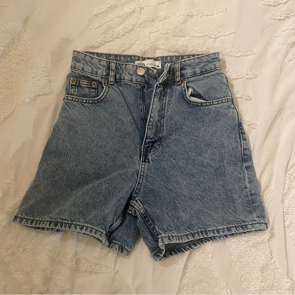 Mom Jean Shorts - Picture 1 of 5